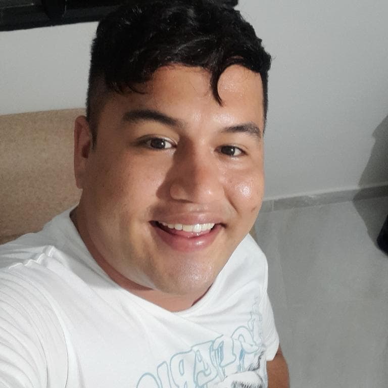 Soy camilo cucuteño 29 años en busca relación seria