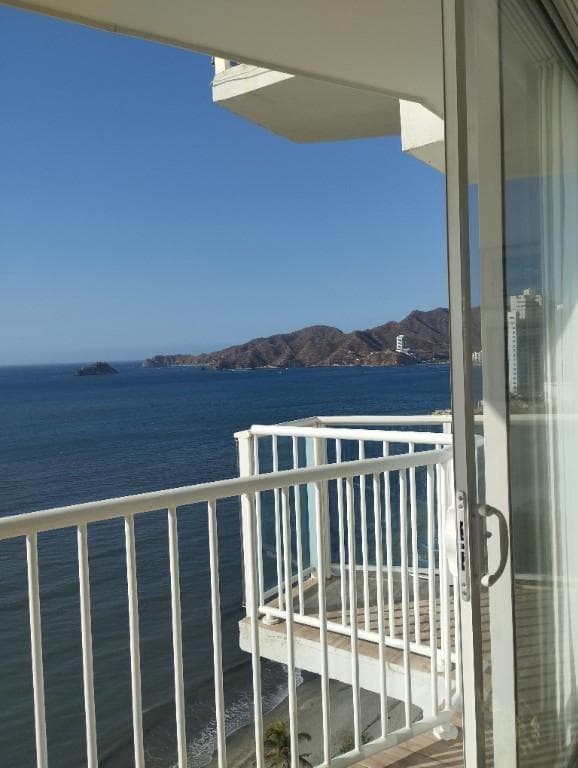 QUIEN ME DESLECHA HOY DOMINGO