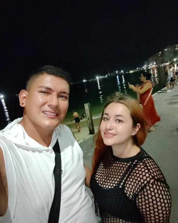 Somos pareja y buscamos Mujer para trio