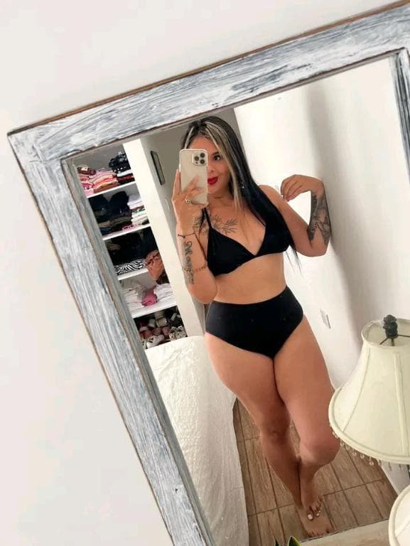 Me acompañas soy una chica que le encanta el sexo