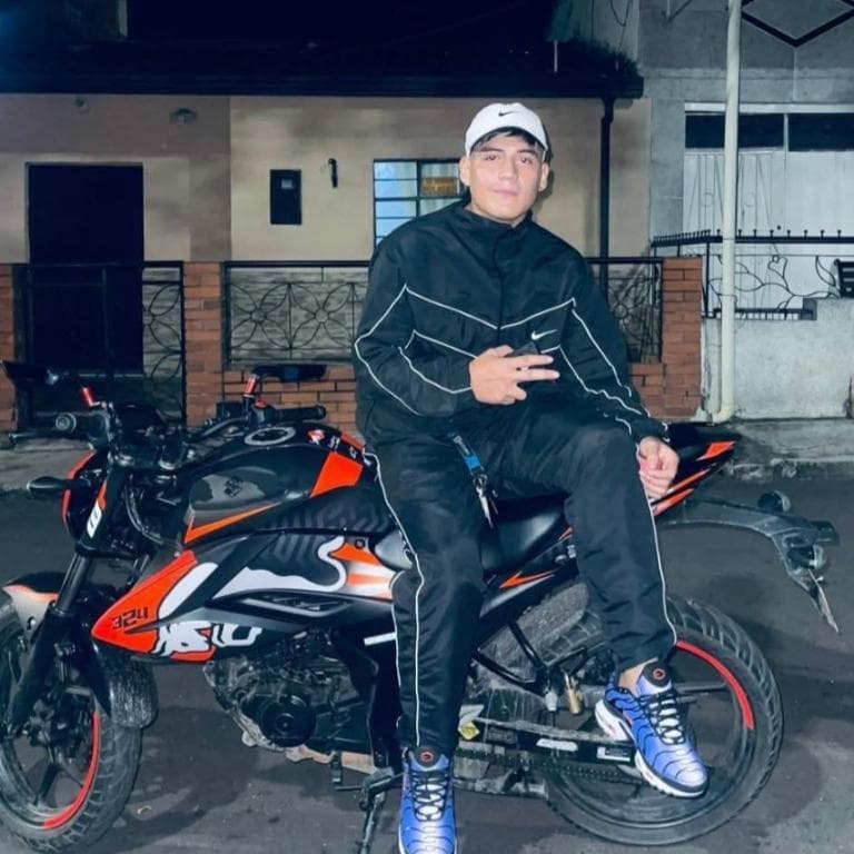 Quiero un encuentro de sexo casual con una mujer de 18 a 30 años