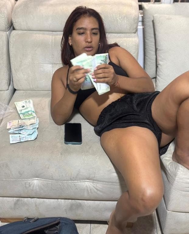 Buscamos chicas de 18 a 23 años que deseen ganar dinero